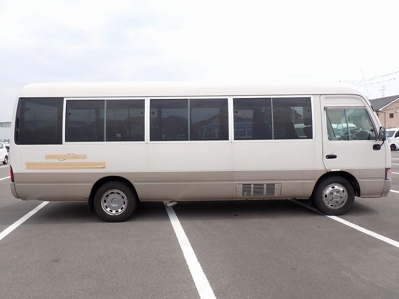 TOYOTA Coaster