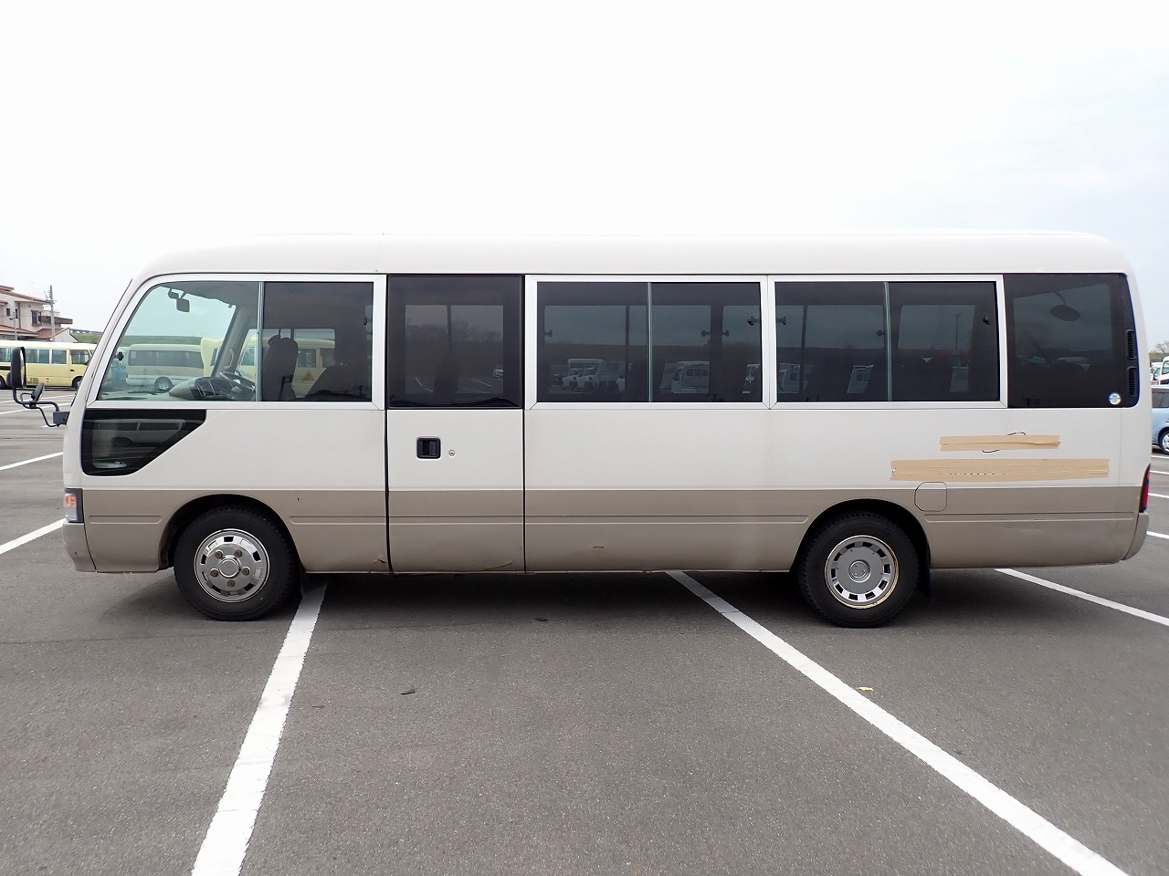 TOYOTA Coaster