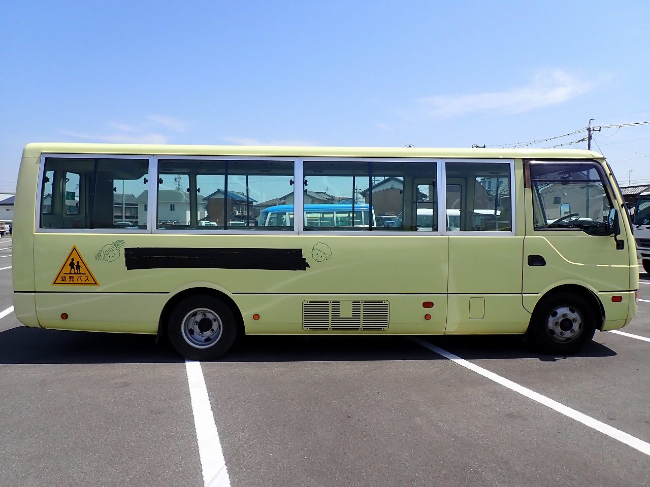 NISSAN Civilian Bus