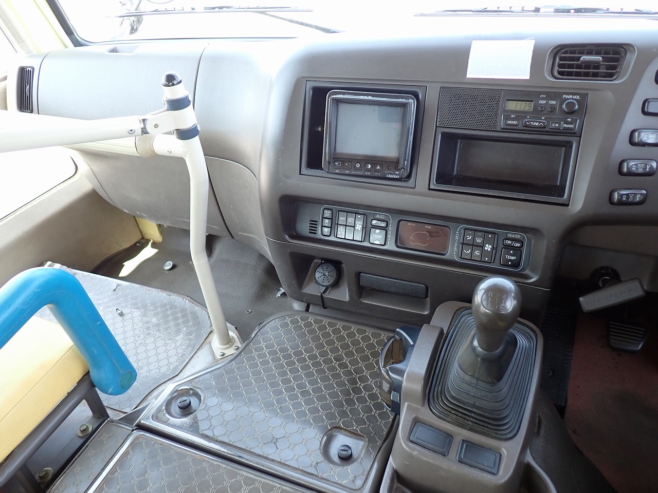 NISSAN Civilian Bus