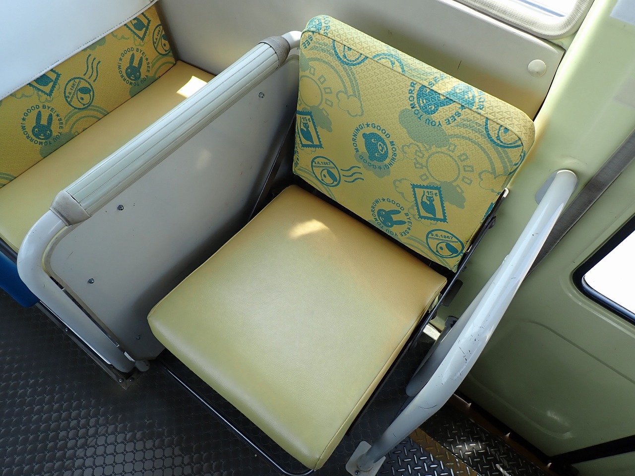 NISSAN Civilian Bus