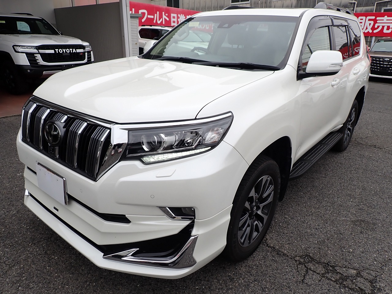 TOYOTA Land Cruiser Prado