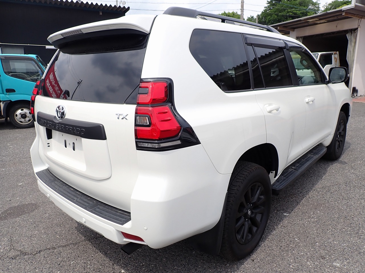 TOYOTA Land Cruiser Prado