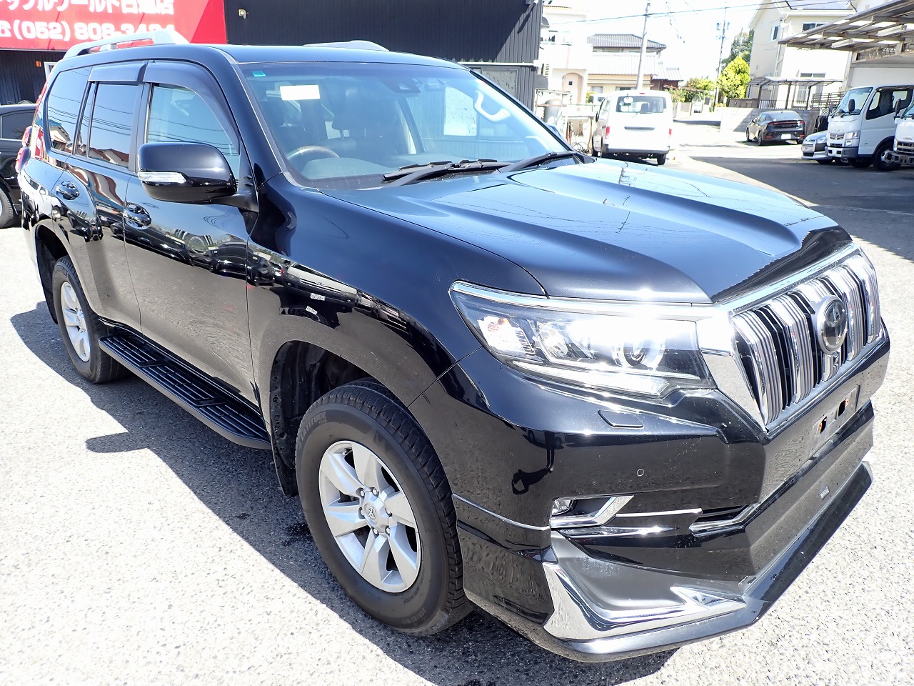 TOYOTA Land Cruiser Prado