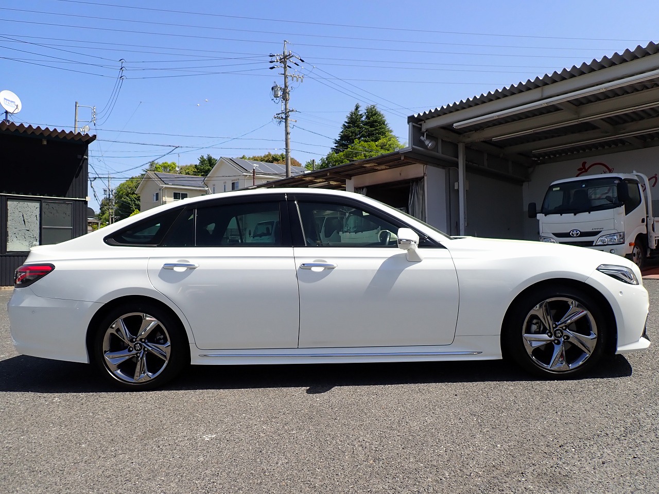 TOYOTA CROWN
