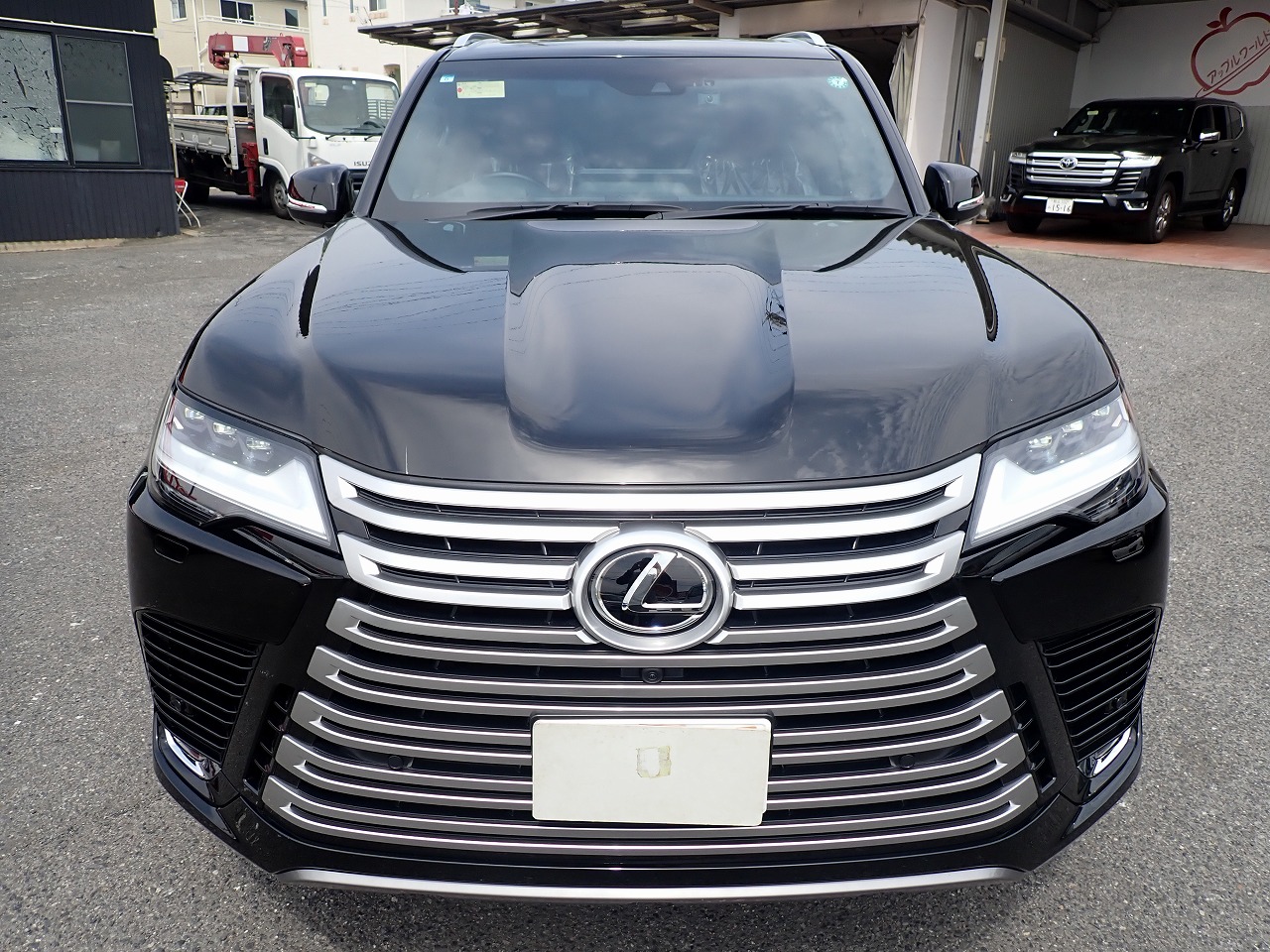 LEXUS LX