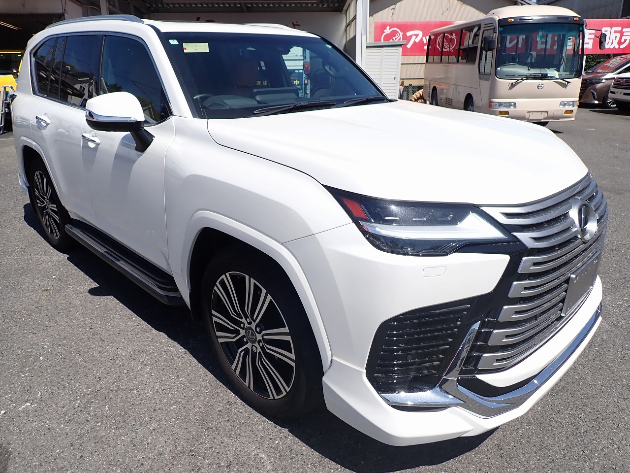 LEXUS LX