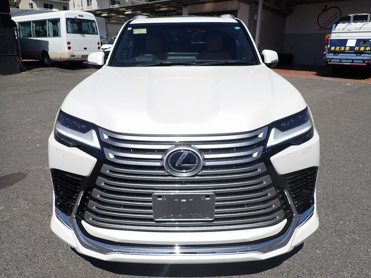 LEXUS LX