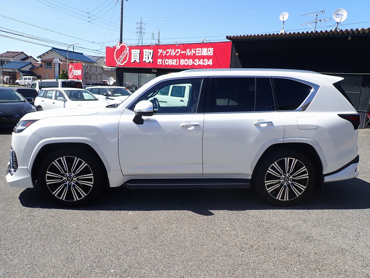 LEXUS LX