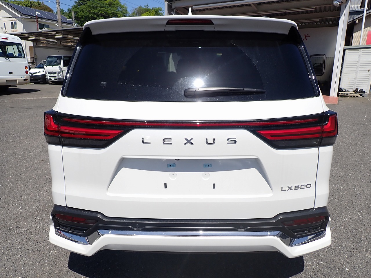 LEXUS LX