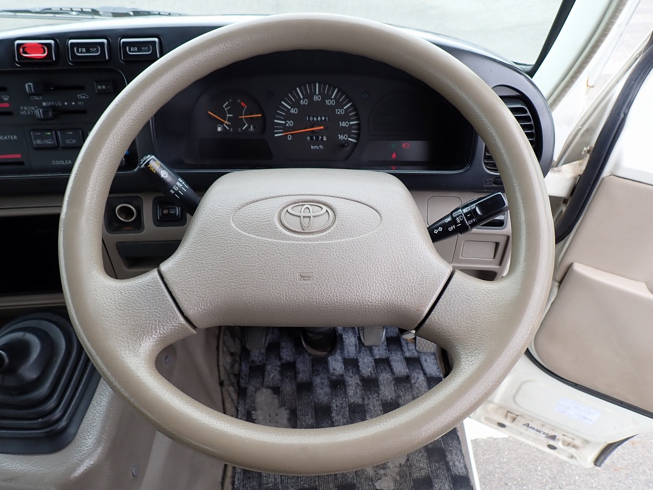 TOYOTA Coaster