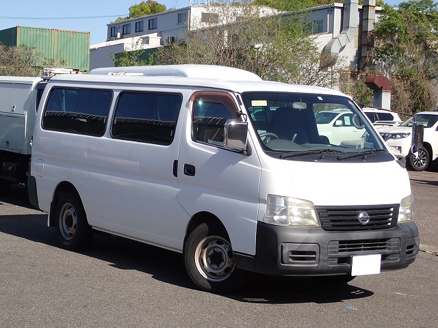 NISSAN Caravan Coach