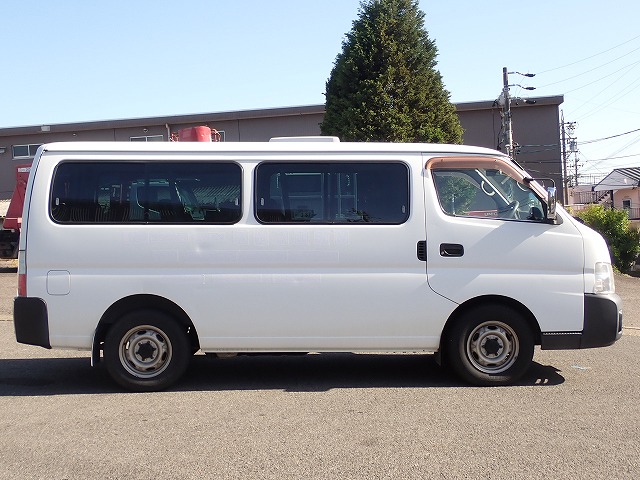 NISSAN Caravan Coach