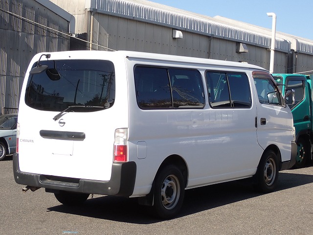 NISSAN Caravan Coach