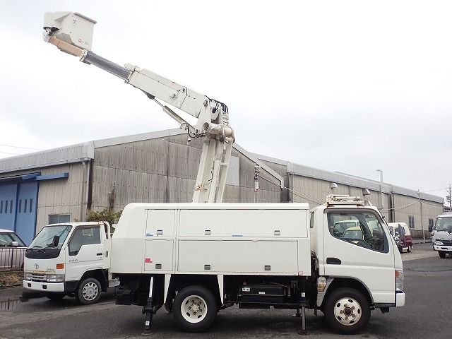 MITSUBISHI Canter