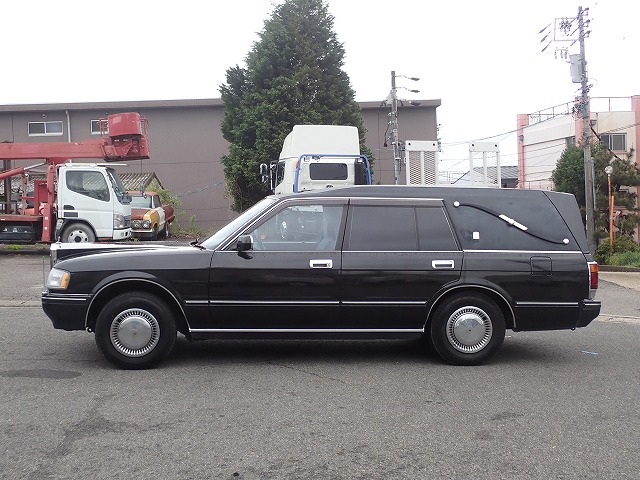 TOYOTA Crown Station Wagon