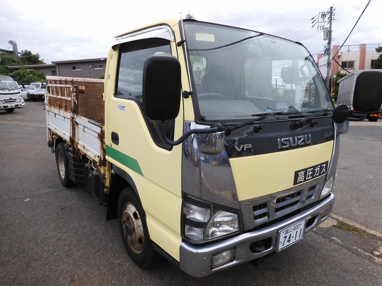 ISUZU Elf Truck