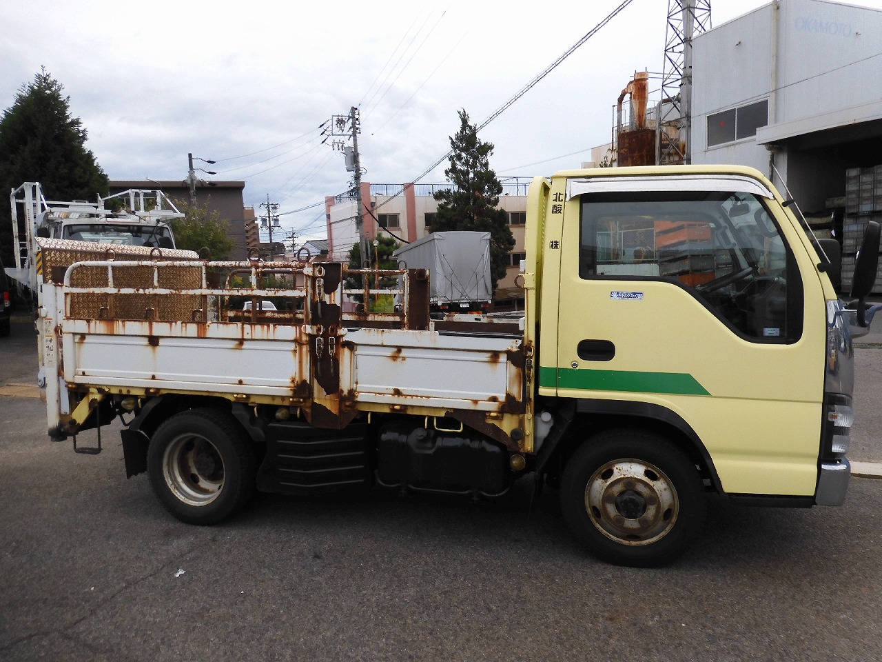 ISUZU Elf Truck
