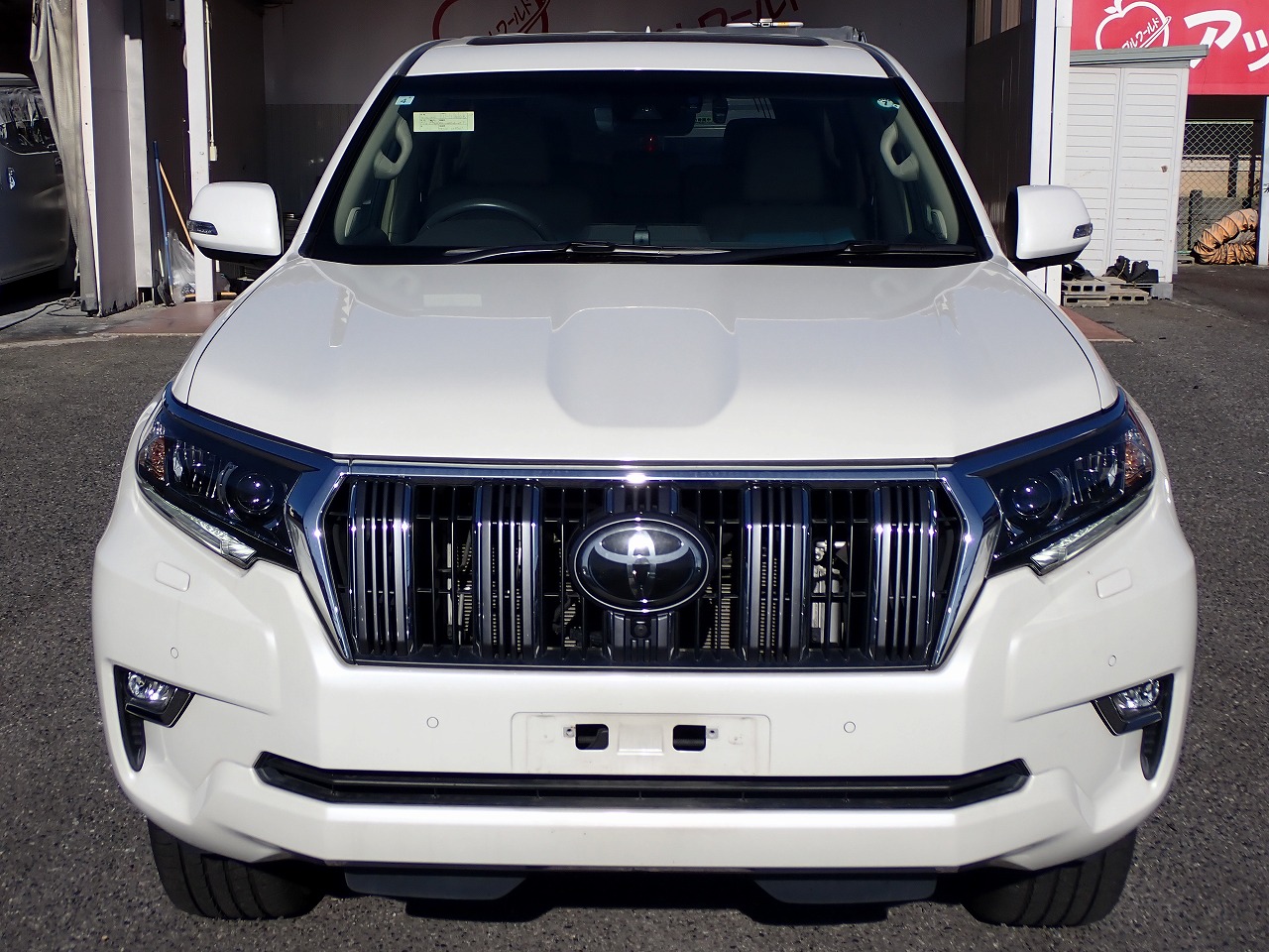 TOYOTA Land Cruiser Prado