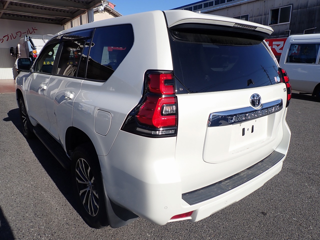 TOYOTA Land Cruiser Prado