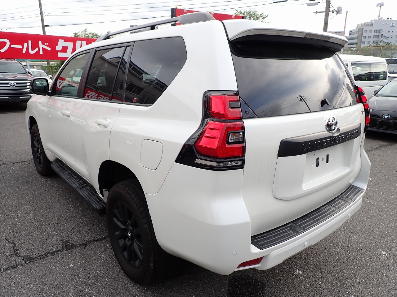 TOYOTA Land Cruiser Prado