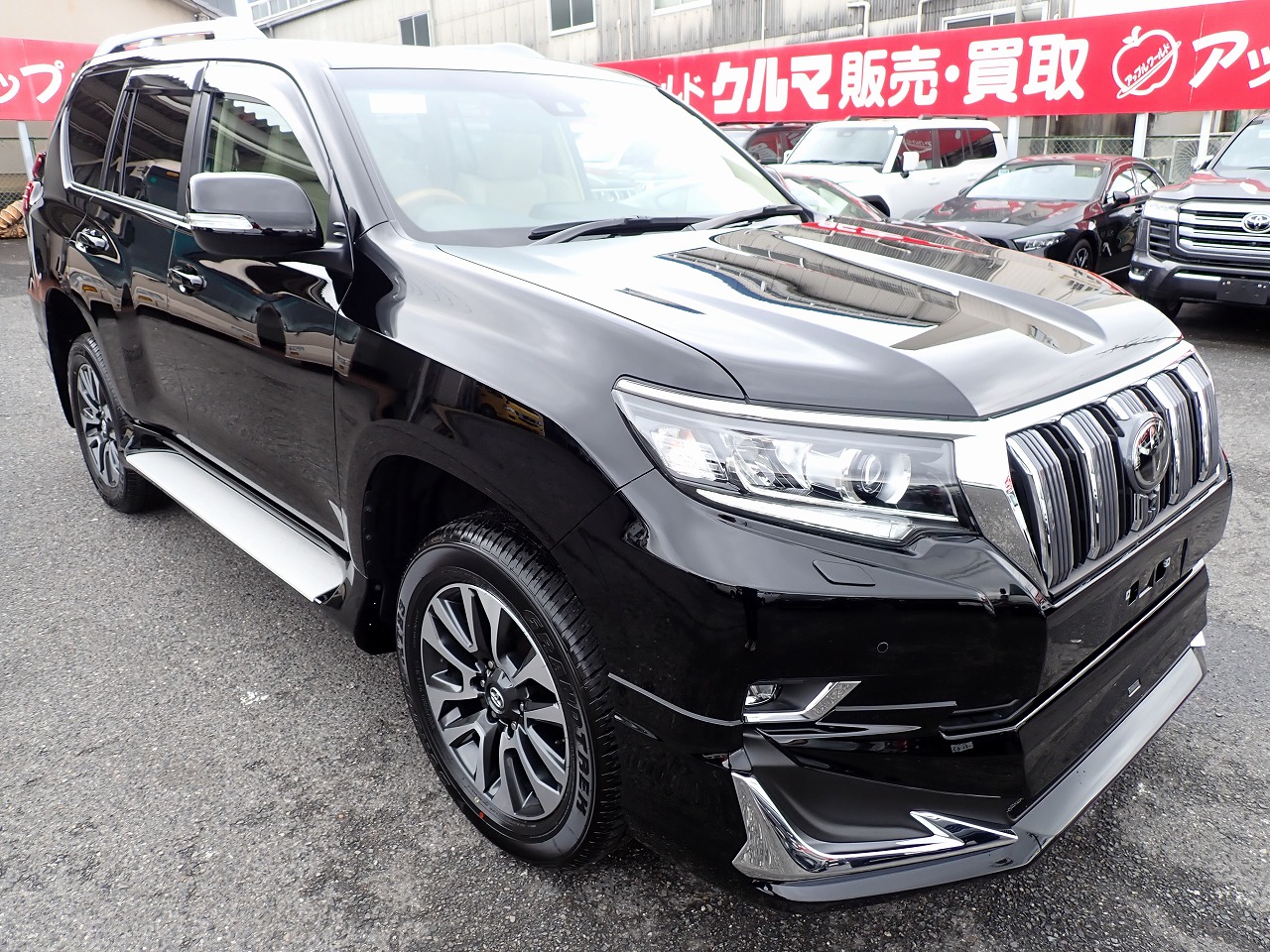 TOYOTA Land Cruiser Prado