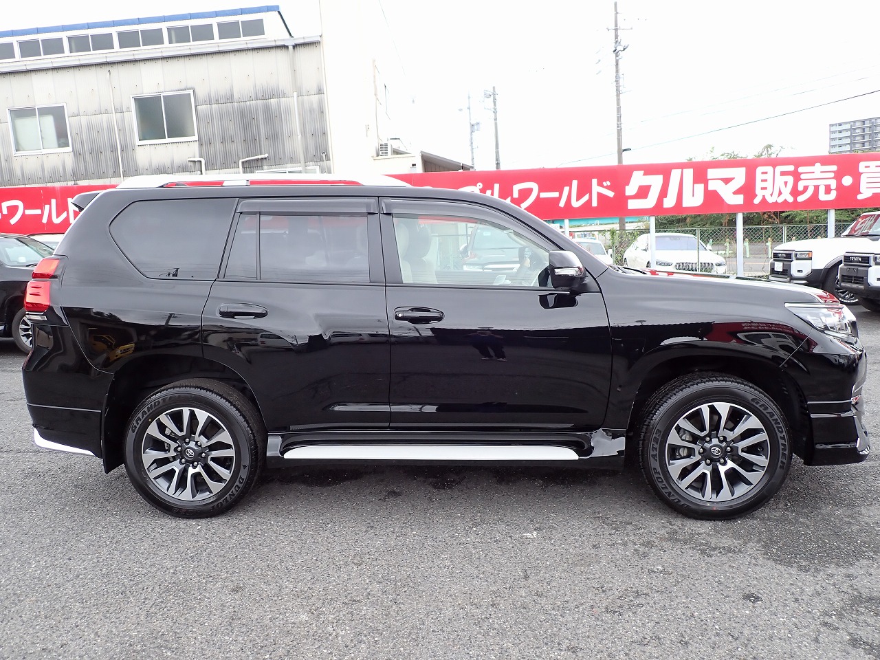 TOYOTA Land Cruiser Prado