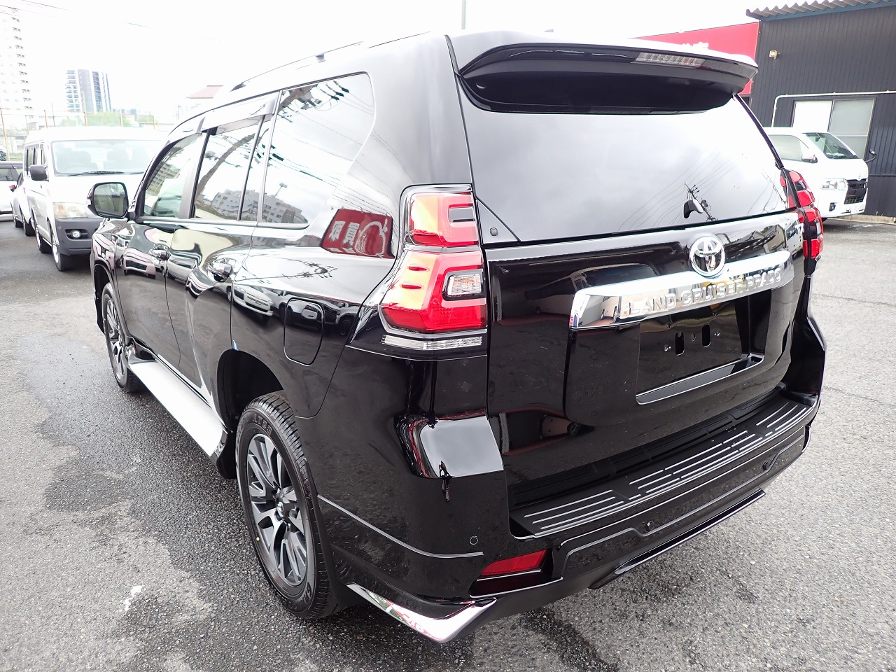 TOYOTA Land Cruiser Prado