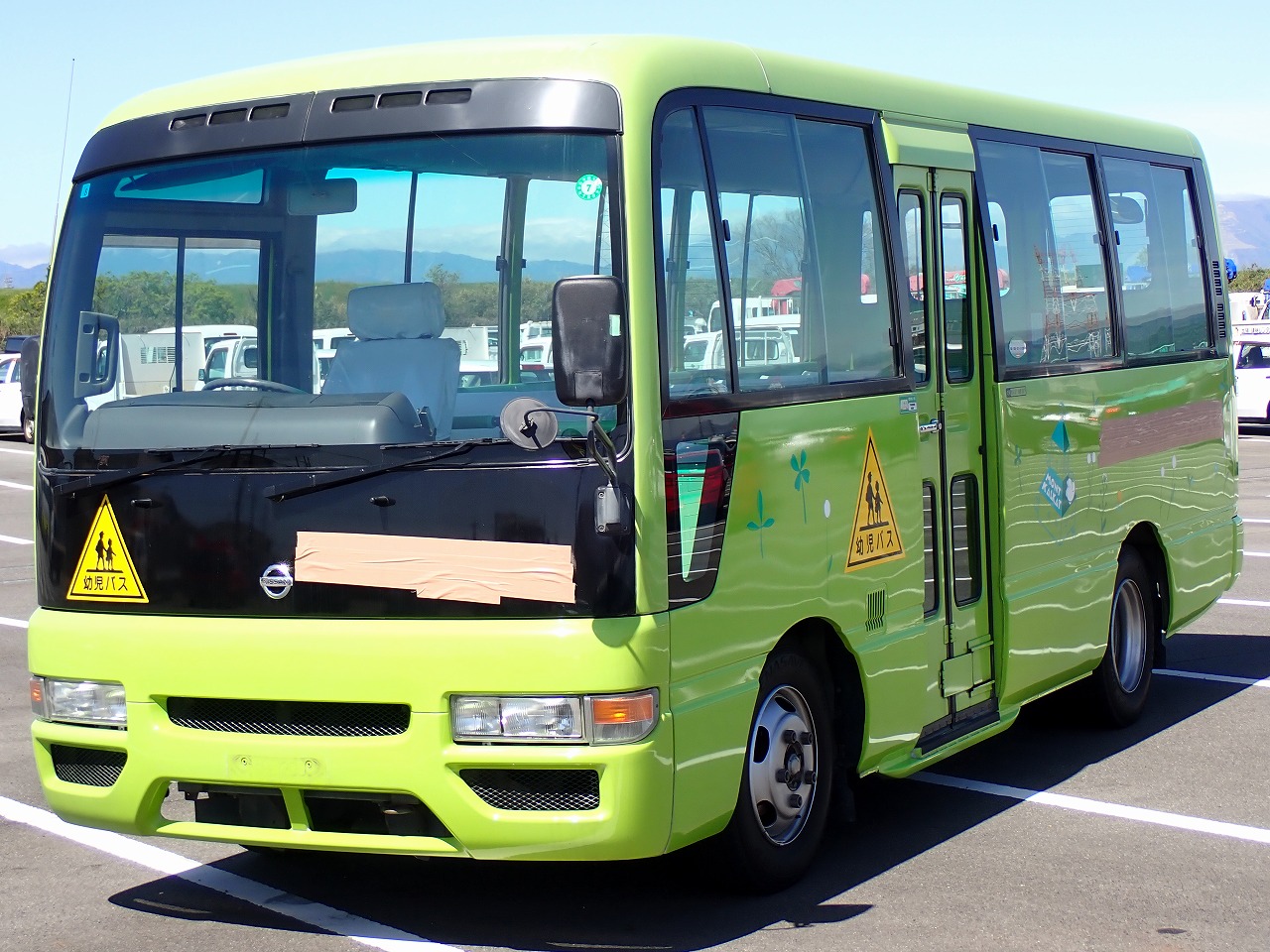 NISSAN Civilian Bus