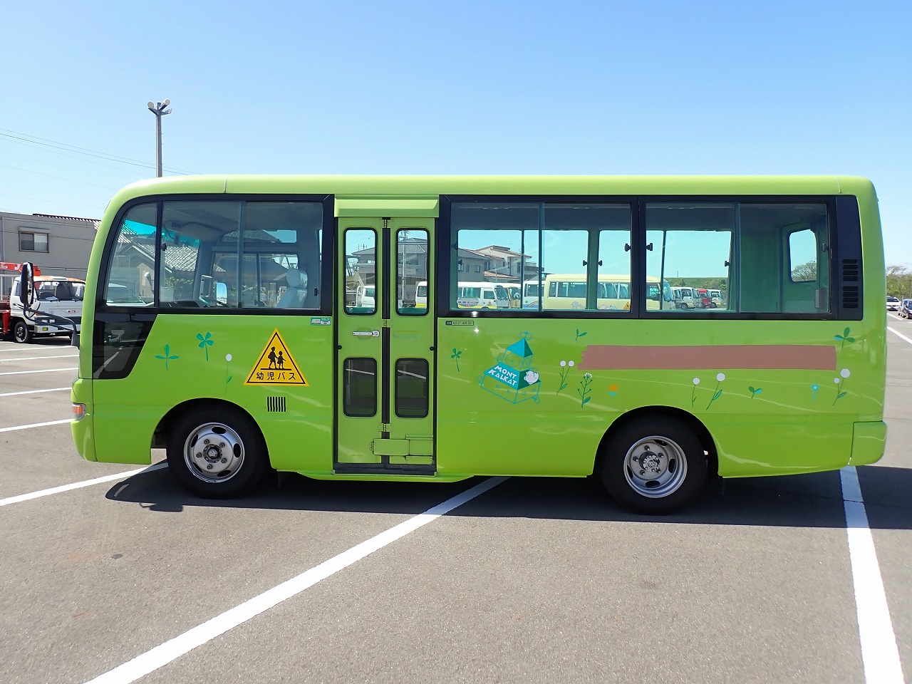 NISSAN Civilian Bus