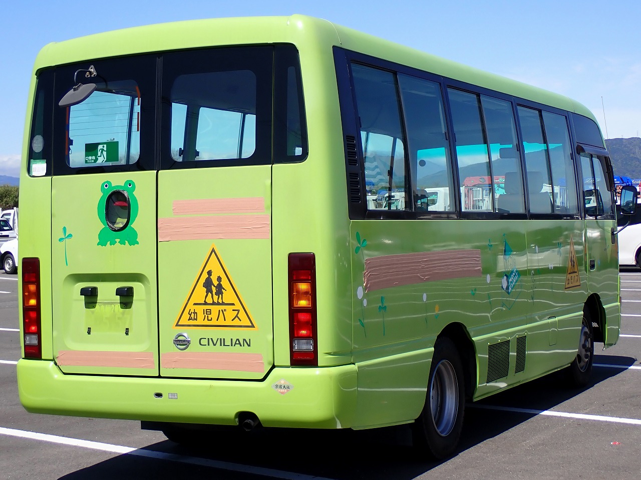 NISSAN Civilian Bus