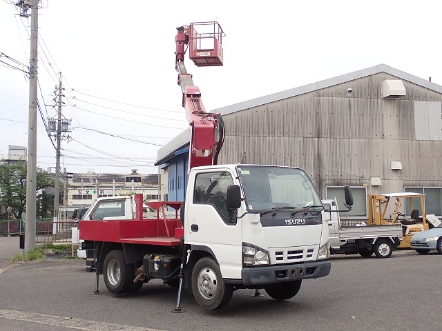 ISUZU Elf Truck