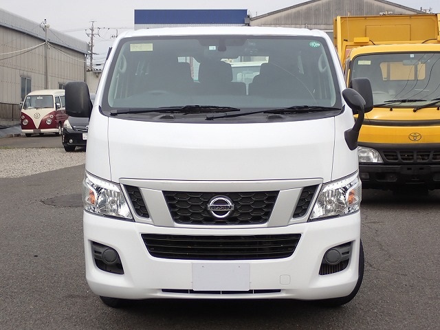 NISSAN NV 350 CARAVAN