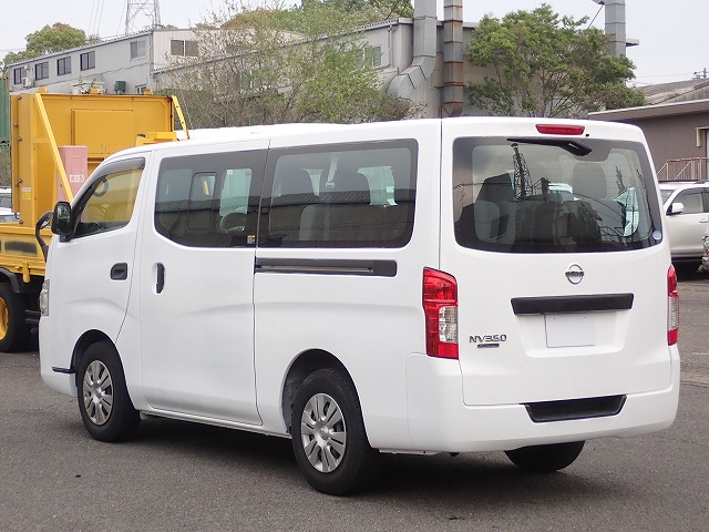 NISSAN NV 350 CARAVAN