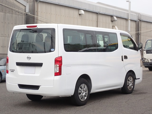 NISSAN NV 350 CARAVAN