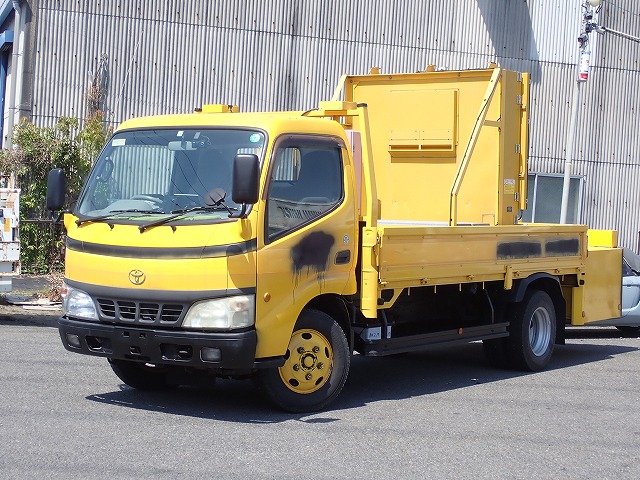 TOYOTA Dyna Truck