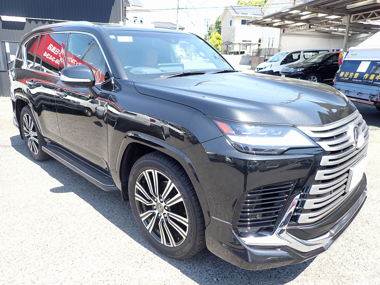 LEXUS LX