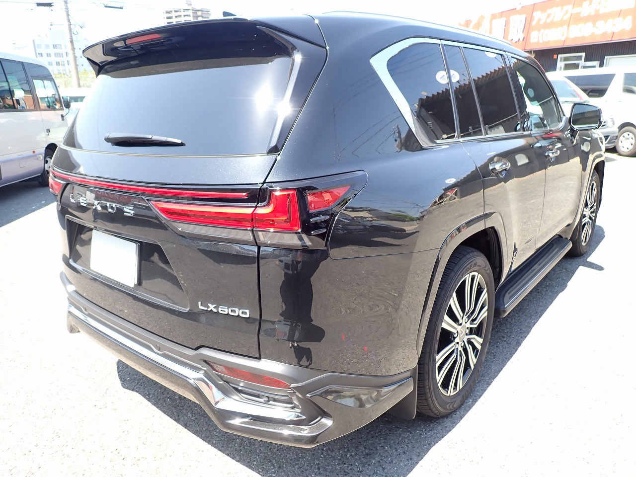 LEXUS LX