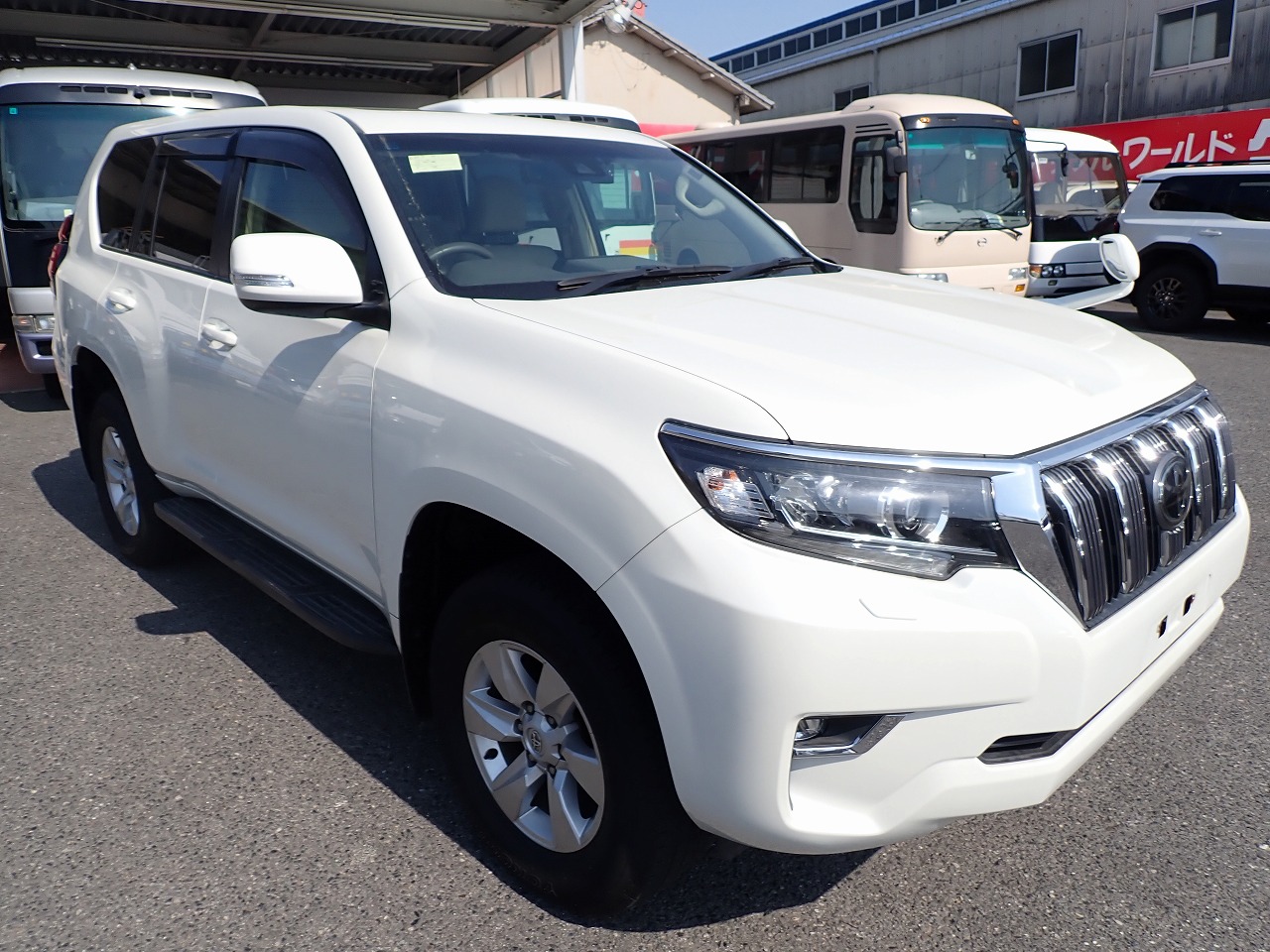 TOYOTA Land Cruiser Prado