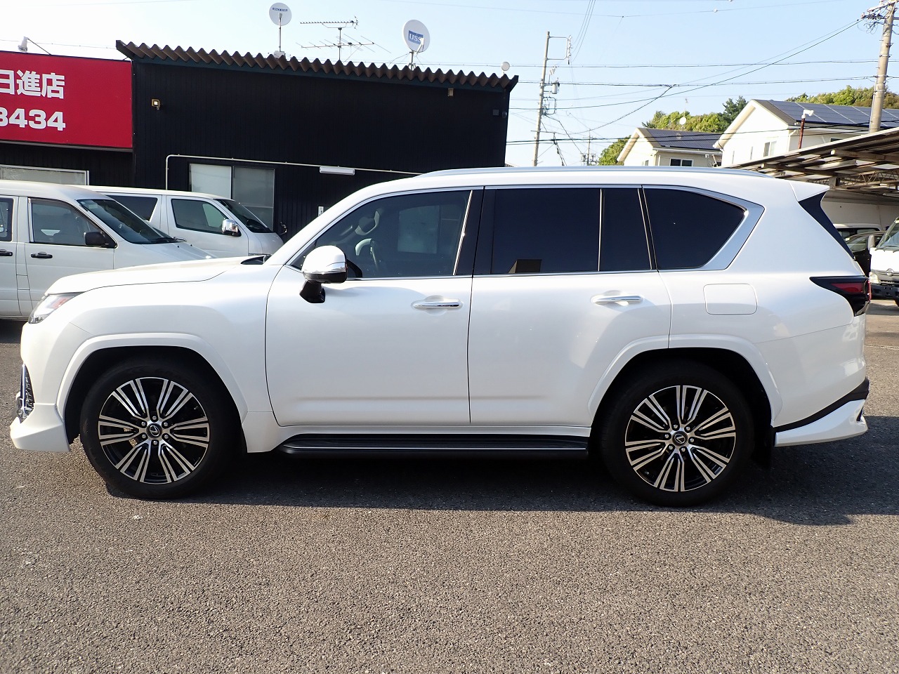 LEXUS LX