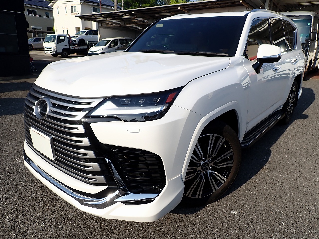 LEXUS LX