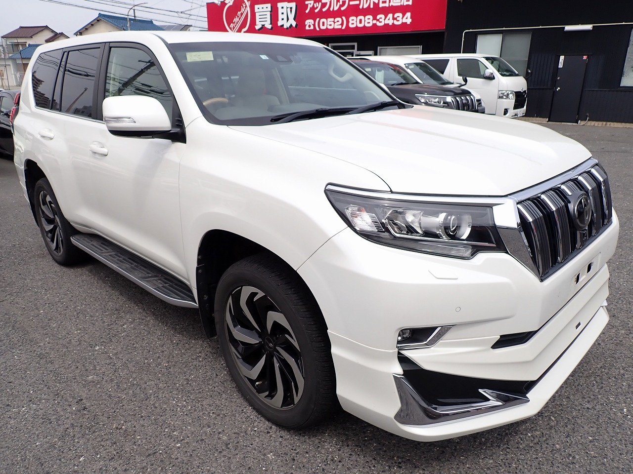 TOYOTA Land Cruiser Prado