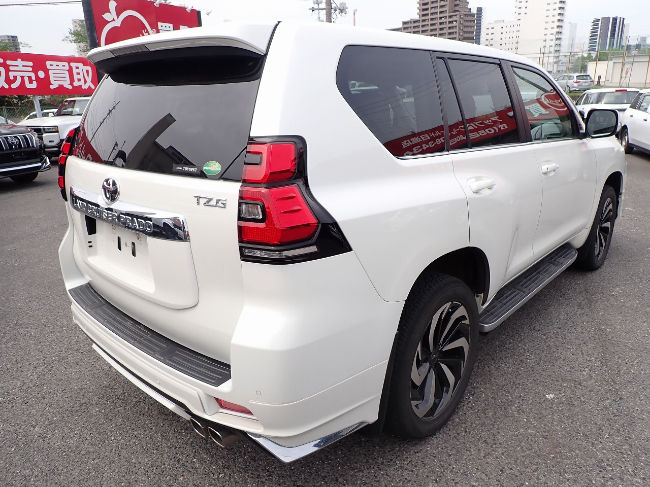 TOYOTA Land Cruiser Prado