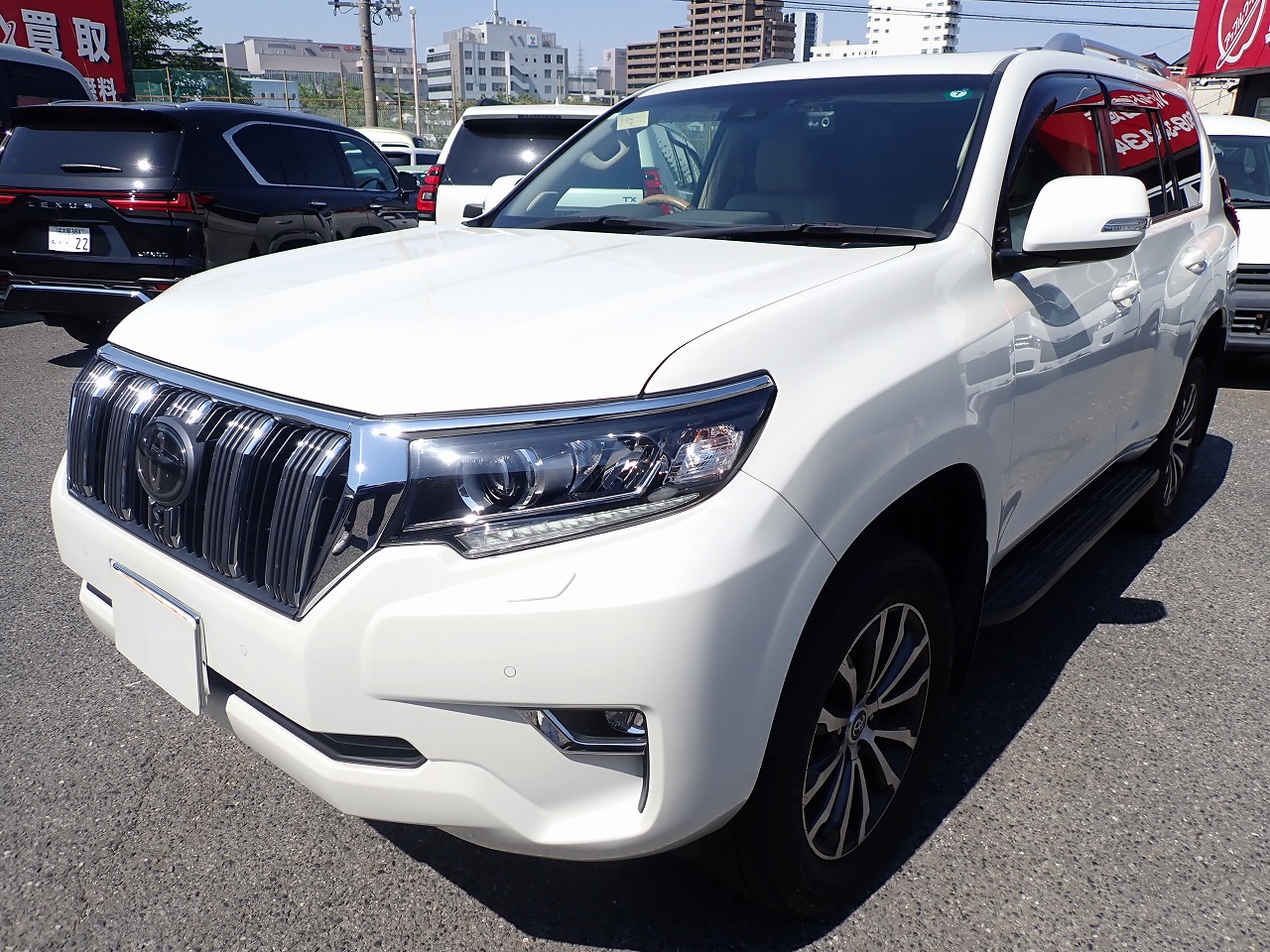 TOYOTA Land Cruiser Prado