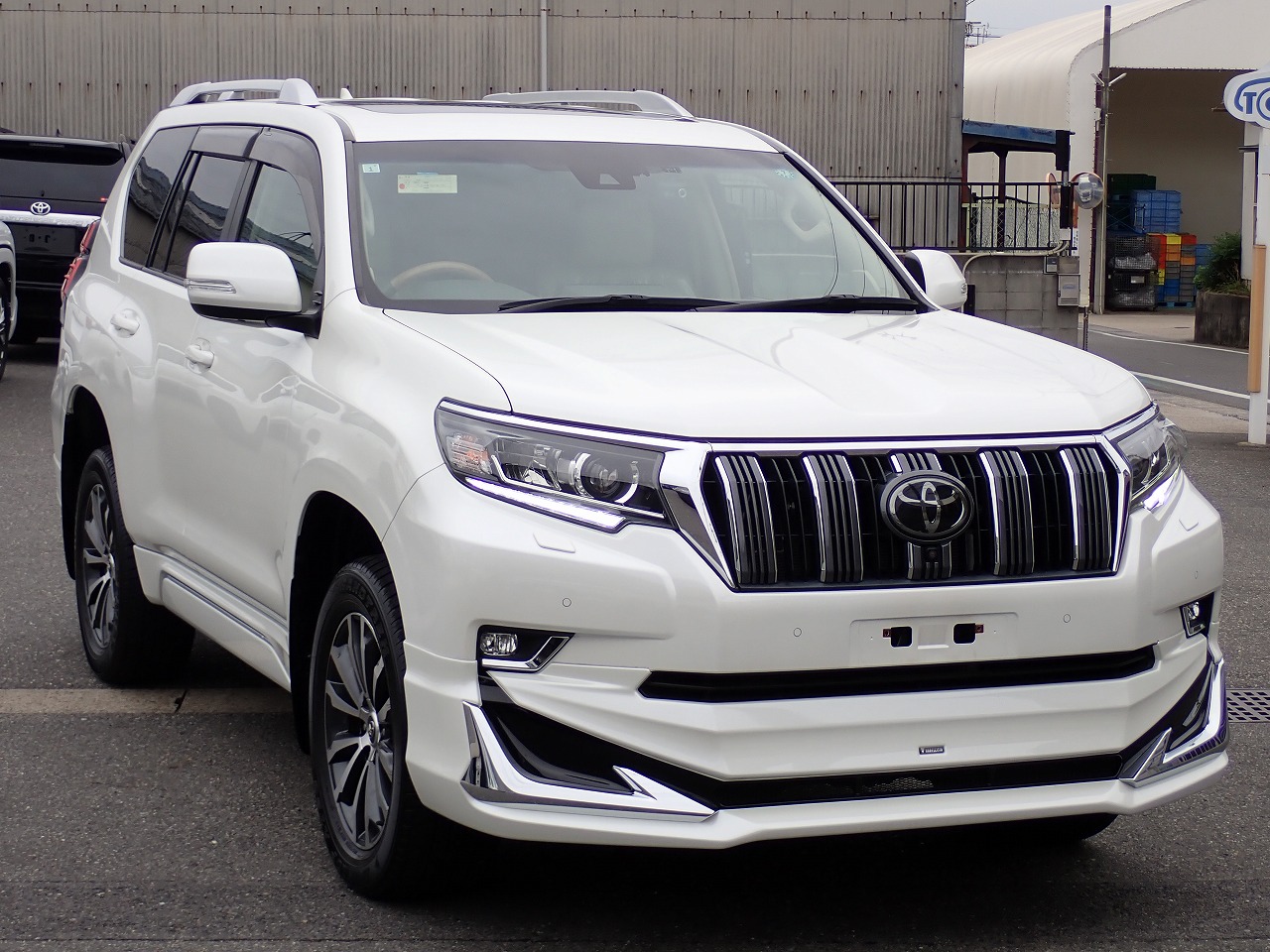 TOYOTA Land Cruiser Prado