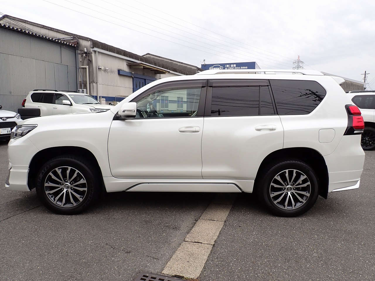 TOYOTA Land Cruiser Prado