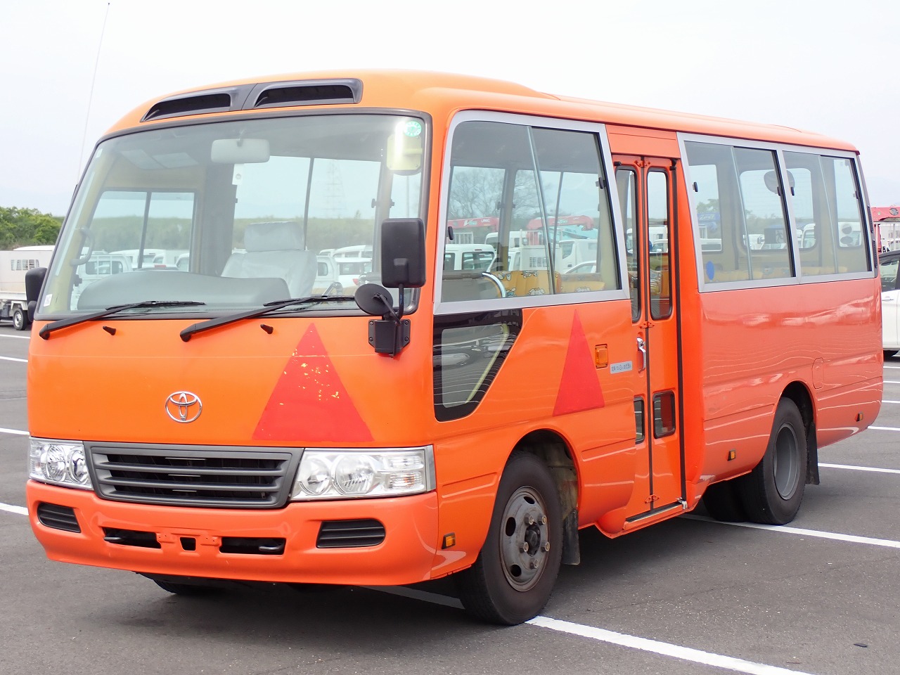 TOYOTA Coaster