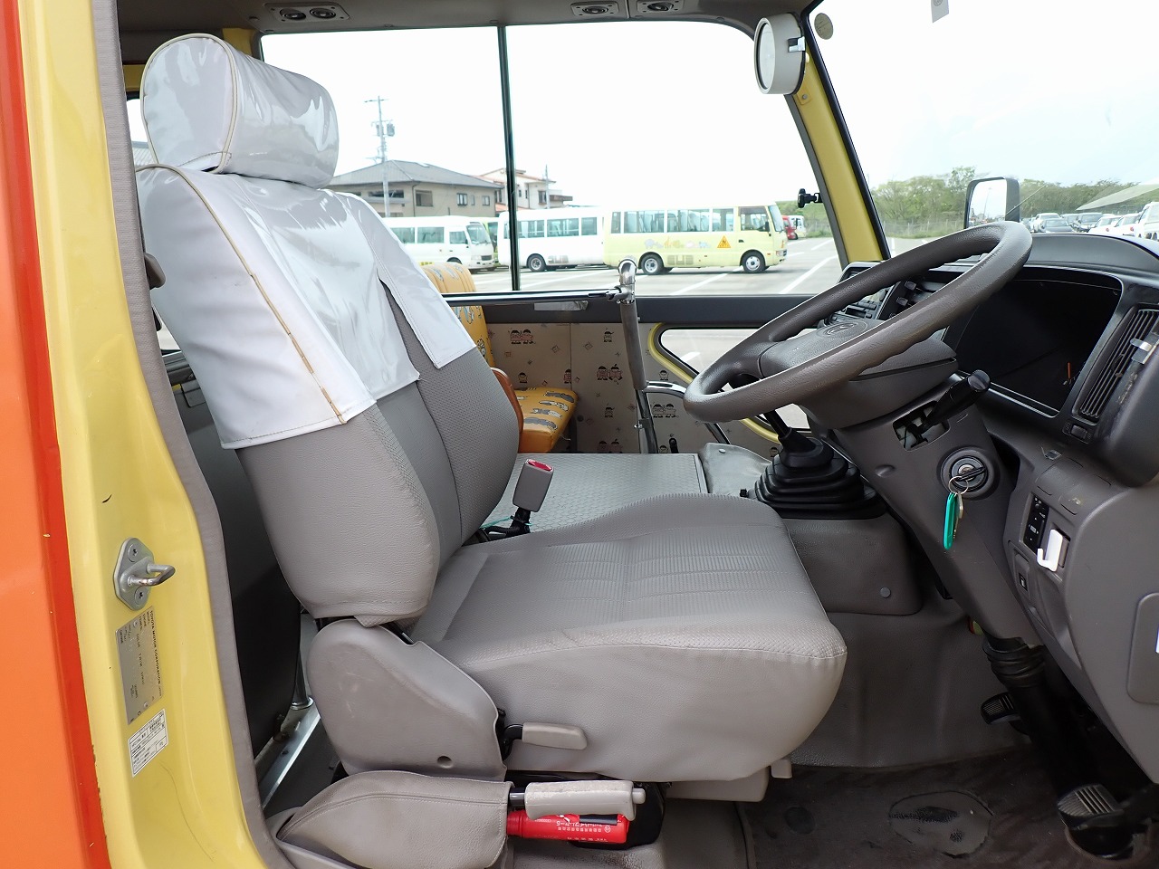 TOYOTA Coaster