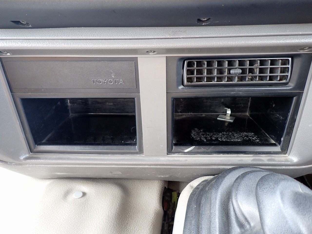 TOYOTA Coaster