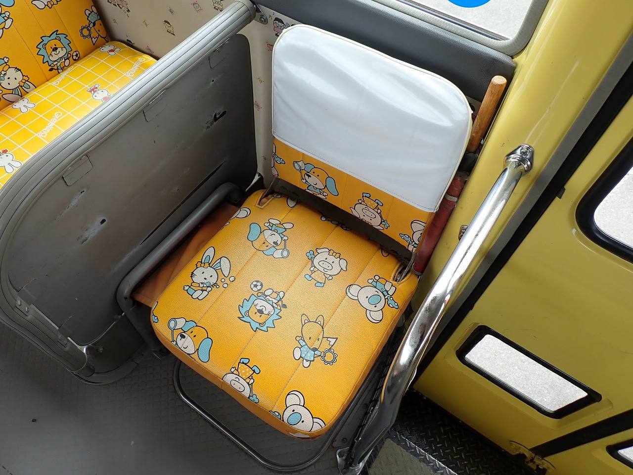 TOYOTA Coaster